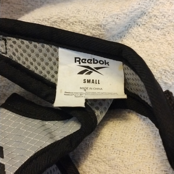 Reebok puppy or small Dog Pet Harness Gray/ Black mesh Size small - Picture 4 of 5
